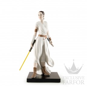 01009414 Lladro Disney "Star Wars"Статуэтка "Рей" 39х23см