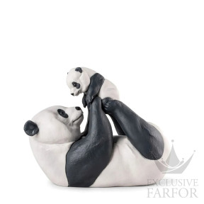 01009685 Lladro Animal Kingdom Статуэтка "Мама панда" 25 х 30см