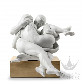 01009751 Lladro Love stories Статуэтка "Вместе" 36 х 32см