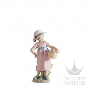 01006826 Lladro Childhood & Fairy Tales "In my garden"Статуэтка "Как ты мила!" 21 x 12см