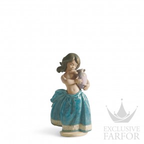 01012331 Lladro Childhood & Fairy Tales "Sweet Moments"Статуэтка "Спартанка с кувшином (синяя)" 19 x 12см