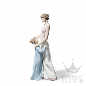 01006771 Lladro Family Stories "Motherhoods"Статуэтка "Мамина дочка" 36 x 16см