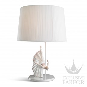 01023044 Lladro Figurative Лампа настольная "Жизель-реверанс (белый)" 57 х 40см
