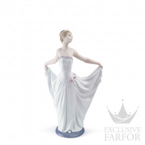 01007189 Lladro On Stage "Ballet"Статуэтка "Танцовщица (специальное издание)" 30 x 18см