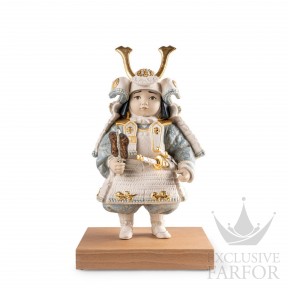 01013054 Lladro World Cultures "Japanese Traditions" (Лимитированная серия на 500 пред.) Статуэтка "Мальчик-воин (белый)" 36 х 21см