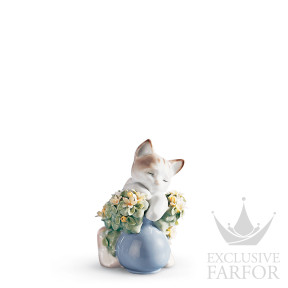 01006567 Lladro Animal Kingdom "Like cat and dog"Статуэтка "Сонный котенок" 11 x 10см