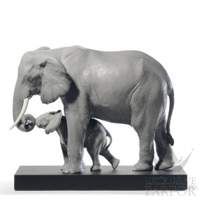 01008694 Lladro Animal KingdomСтатуэтка "Показывая путь" 29 x 36см