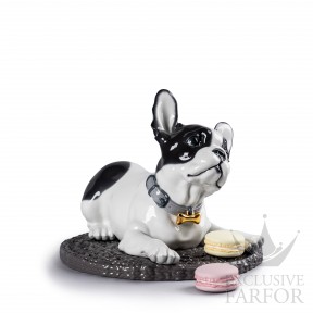01009398 Lladro Animal Kingdom "Dog & Candy"Статуэтка "Бульдог с макаронс" 24 х 29см