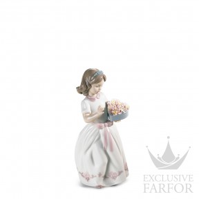 01006915 Lladro Childhood & Fairy Tales "Sweet Moments"Статуэтка "Для кого-то особенного" 21 x 9см
