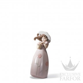 01008042 Lladro Childhood & Fairy Tales "Sweet Moments"Статуэтка "Маленькая Роза" 18 x 8см