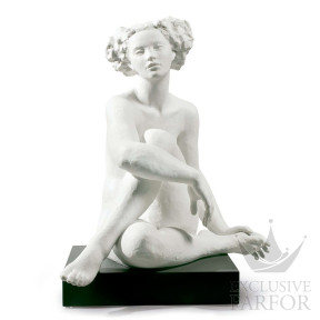 01009176 Lladro FeminityСтатуэтка "Сущность женщины" 54 x 48см