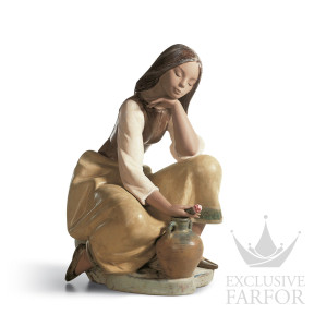01013525 Lladro FeminityСтатуэтка "Юная девушка с кувшином" 38 x 25см