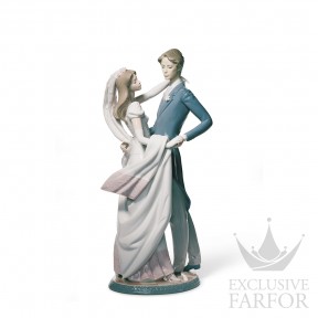 01001528 Lladro Love stories "Weddings"Статуэтка "Люблю - танец новобрачных" 37 x 16см