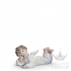 01004541 Lladro Spirituality "Angels"Статуэтка "Лежащий ангел" 6 x 14см