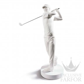 01009132 Lladro SportsСтатуэтка "Чемпион по гольфу" 54 x 38см