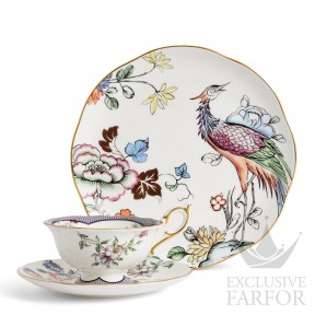 1069361 Wedgwood Fortune  Тарелка закусочная 21см и чашка чайная с блюдцем 150мл