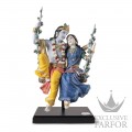 01002036 Lladro High Porcellaine (Лимитированная серия на 399 пред.) Статуэтка "Радха Кришна на качелях" 50 х 30см