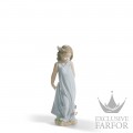 01006963 Lladro Childhood & Fairy Tales "Sweet Moments"Статуэтка "Подружка мотыльков" 21 x 8см