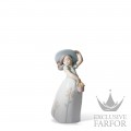 01008041 Lladro Childhood & Fairy Tales "Sweet Moments"Статуэтка "Маленькая Маргаритка" 18 x 10см