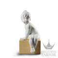 01009361 Lladro Childhood & Fairy TalesСтатуэтка "Нежность" 32 х 17см