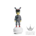 01007284 Lladro Designer Collection "The Guest" (Нумерованная серия)Статуэтка "The Guest by Tim Biskup" 30 x 11см