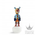 01007748 Lladro Designer Collection "The Guest" (Нумерованная Серия)Статуэтка "Гость Рикардо Каволо" 30 х 11см