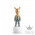 01007756 Lladro Designer Collection "The Guest" (Нумерованная серия) Статуэтка "The Guest by Supakitch" 30 х 11см