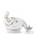 01009381 Lladro Family Stories "Feels Like Heaven"Статуэтка "В маминых объятьях (золотой)" 22 х 30см