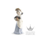 01009545 Lladro Feminity Статуэтка "Цветы из сада" 29 х 14см