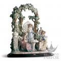 01001759 Lladro High Porcellaine (Лимитированная серия на 2000 пред.)Статуэтка "Чаепитие в саду" 60 x 52см