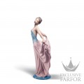 01005050 Lladro On Stage "Ballet"Статуэтка "Танцовщица - репетиция" 30 x 18см